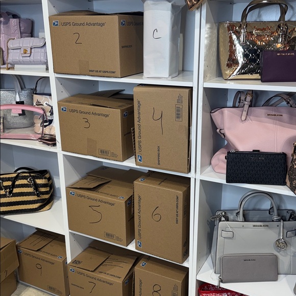 Mystery - Picture 1 of 1